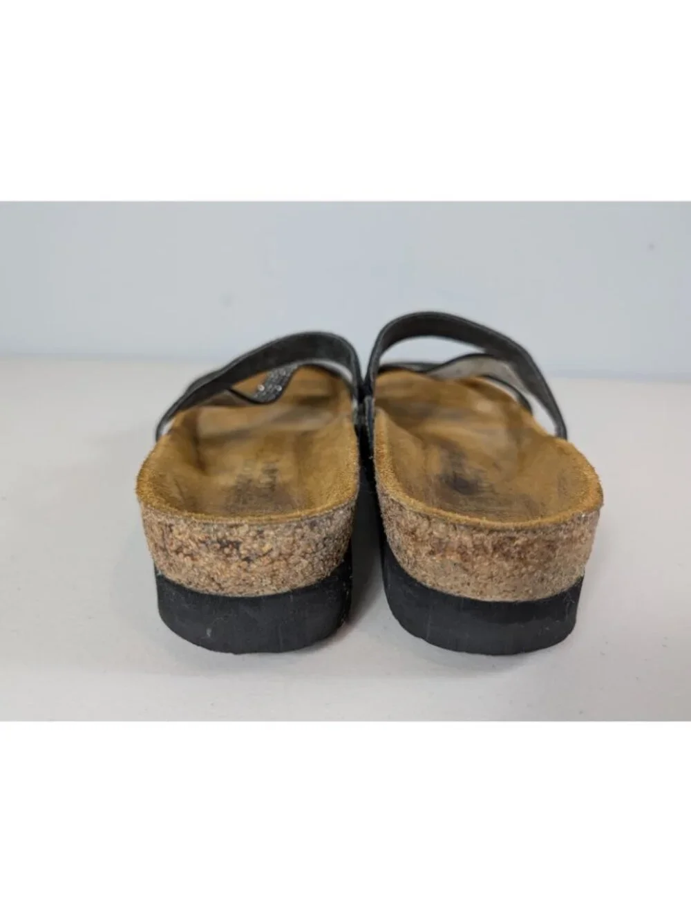Naot Hawaii slide sandals metallic leather strap women's size 6.5